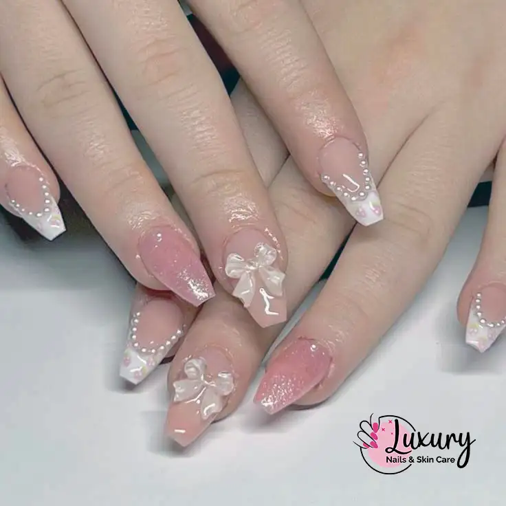 Nail salon La Crosse | Luxury Nails & Spa | WI 54601