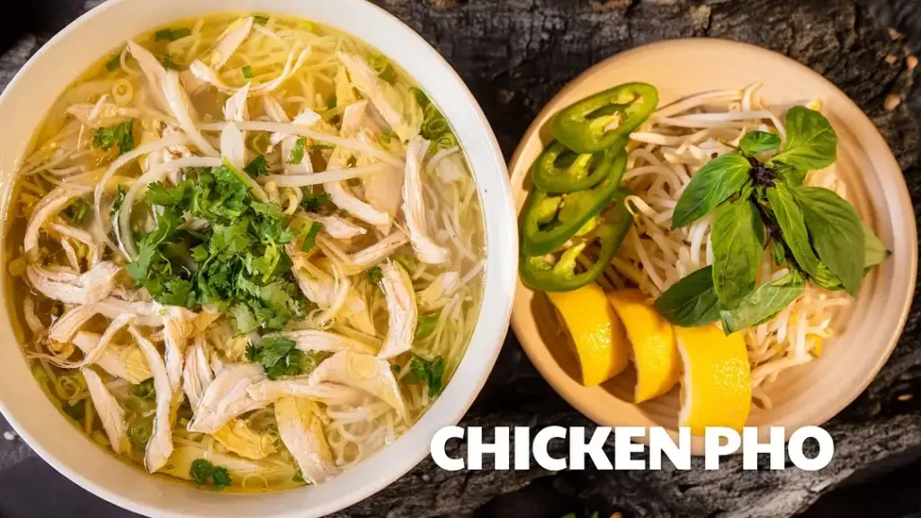 PHO RARE STEAK, FLANK, TRIPE AND BRISKET SMALL